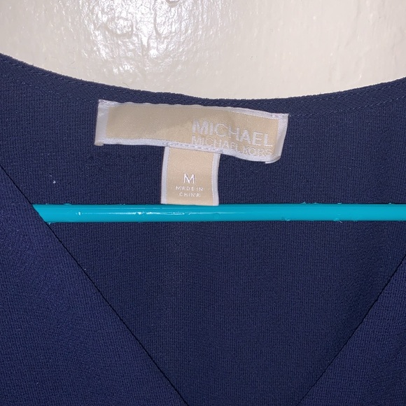 MICHAEL MICHAEL KORS Button-Front Tie-Hem Blouse - Picture 4 of 5